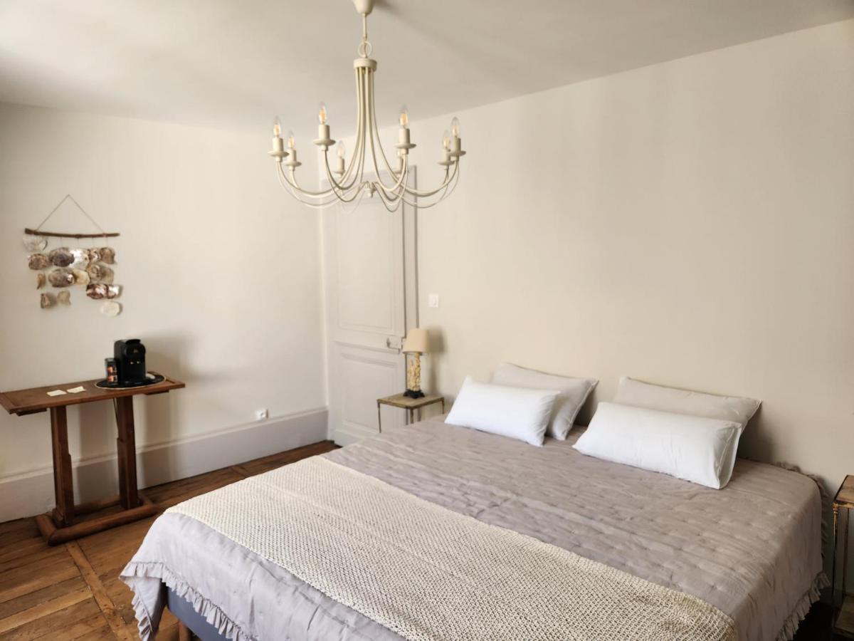Le Zola Aparthotel Μπουρζ Εξωτερικό φωτογραφία